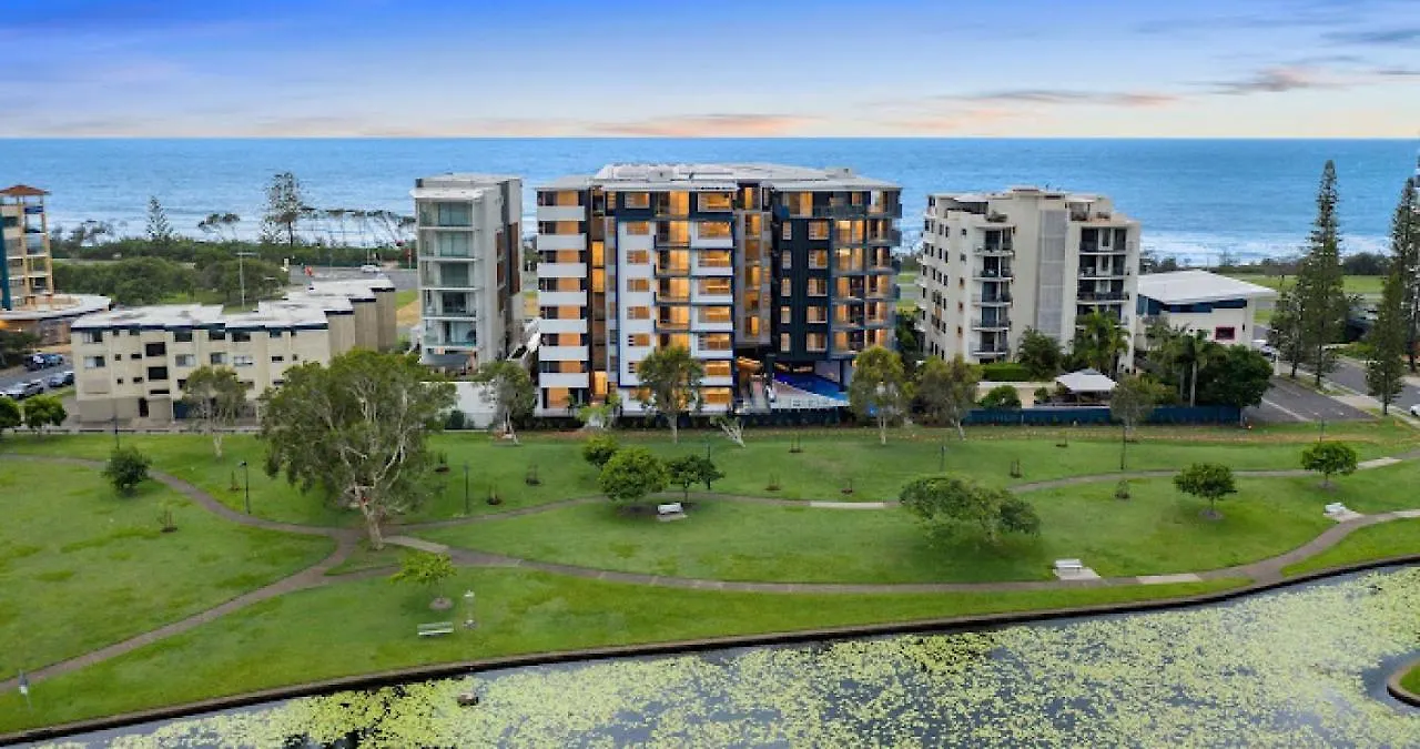 Beach Life - Luxe Beachfront Apt Alexandra Headland Australia
